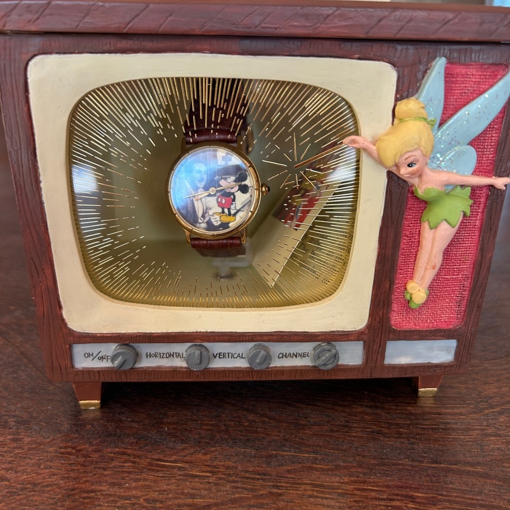 Mickey Mouse Walt Disney Watch Set! Vintage.